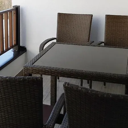 Mountain & Free Parking Apartment